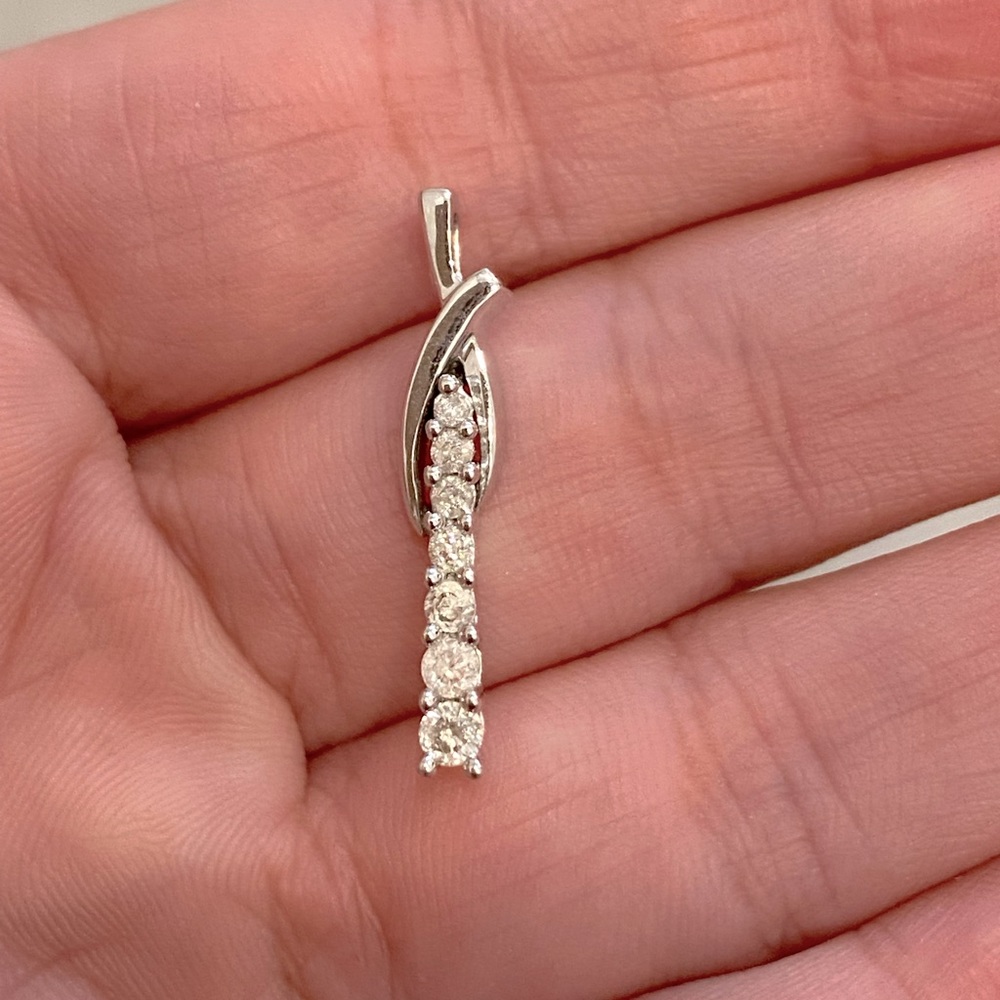 14K Natural Diamond Pendant 100% Natural